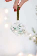 Load image into Gallery viewer, Bauble Blooms - Whimsical White (tulip)