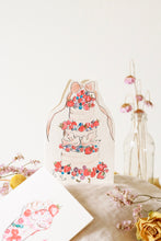 Load image into Gallery viewer, Berry gateaux hand-cut card