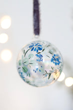 Load image into Gallery viewer, Bauble Blooms - China Blue (round)