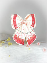 Load image into Gallery viewer, Vintage Christmas - bow shaped card
