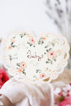 Load image into Gallery viewer, Baby florals - heart card
